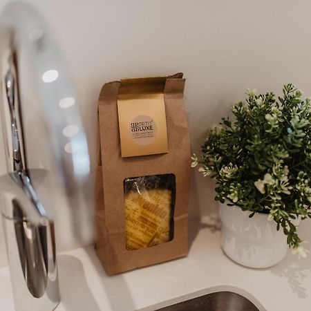 Petit Luxe Volta Apartaments Terrassa Buitenkant foto