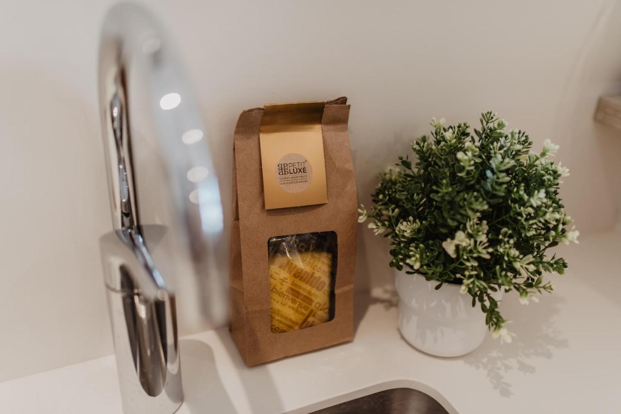 Petit Luxe Volta Apartaments Terrassa Buitenkant foto